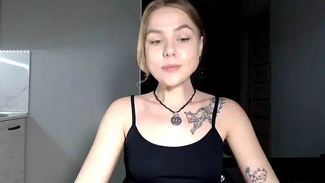 Snapshot of Sunbeam_ chatting on 04/23/26, 08:21 Sunbeam online show from 04/23/26, 08:21