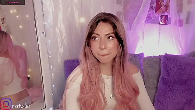 natalie jaensen online show from 10/21/25, 12:00