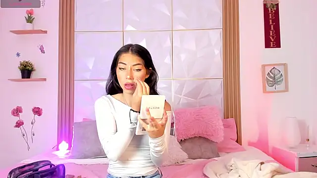 natalie jaensen online show from 04/16/26, 03:13