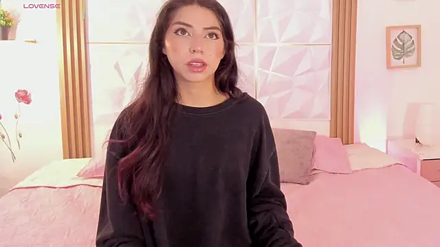 Snapshot of natalie_jaensen chatting on 07/11/26, 07:47 natalie jaensen online show from 07/11/26, 07:47