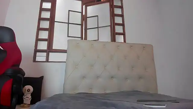 Snapshot of oliver_price1 chatting on 05/03/26, 02:09 oliver price1 online show from 05/03/26, 02:09