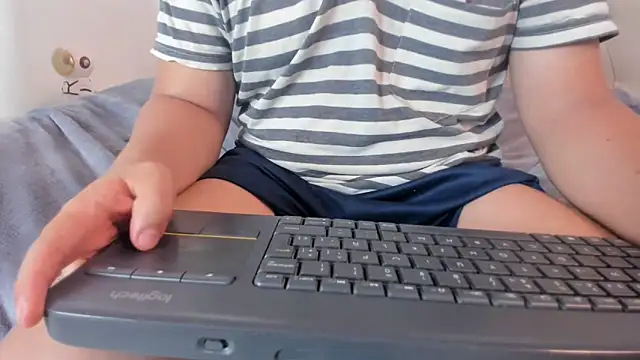 oliver price1 online show from 04/08/26, 01:56