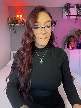 Snapshot of DaniDusan_ chatting on 11/09/25, 05:28 DaniDusan online show from 11/09/25, 05:28