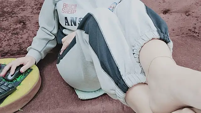 Sophie Secret online show from 10/25/25, 09:26