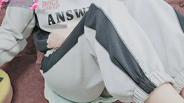 Sophie Secret online show from 11/02/25, 10:04