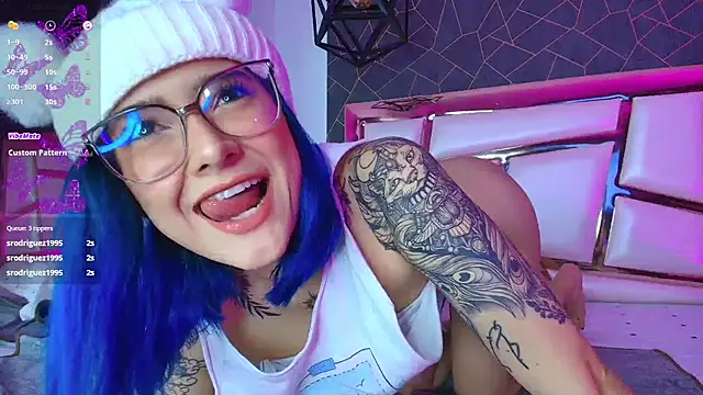 Snapshot of Annie_Swan chatting on 03/13/25, 11:41 Annie Swan online show from 03/13/25, 11:41