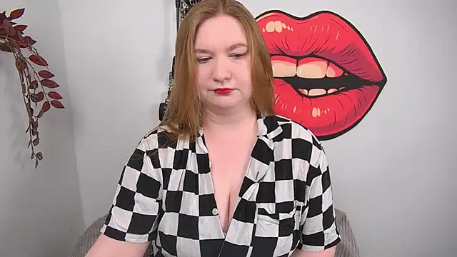 LaraDream online show from 04/08/26, 04:19