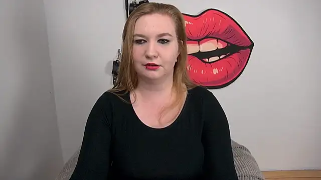 LaraDream online show from 10/25/25, 02:17