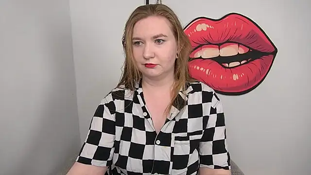 LaraDream online show from 11/16/25, 04:12