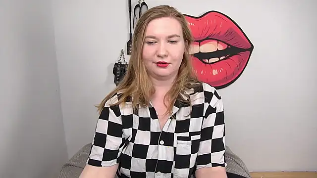 LaraDream online show from 11/07/25, 02:54