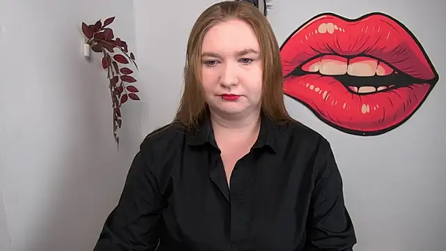 LaraDream online show from 04/30/26, 02:13