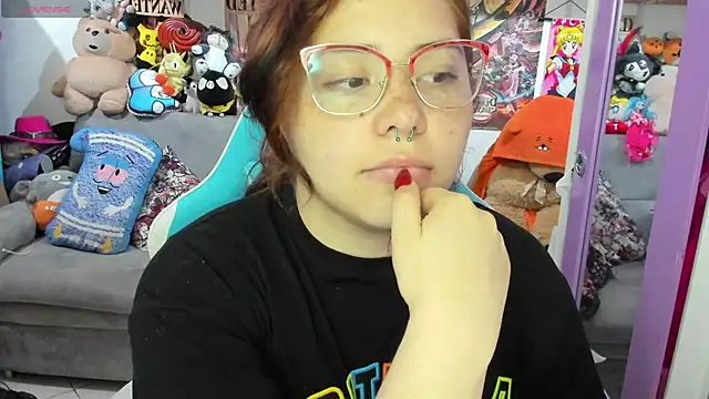 Snapshot of soficammy chatting on 09/13/25, 11:16 soficammy online show from 09/13/25, 11:16