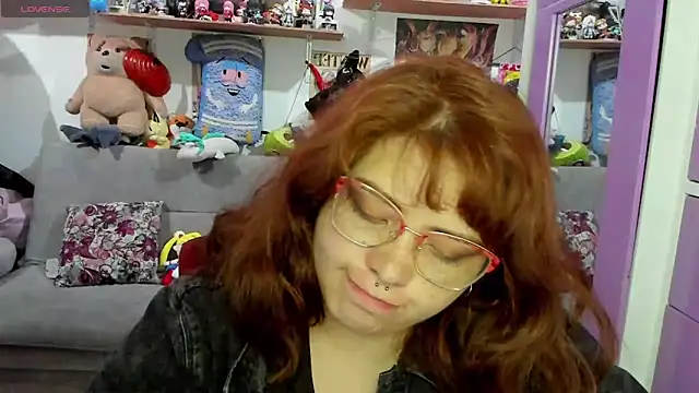 Snapshot of soficammy chatting on 03/08/25, 05:17 soficammy online show from 03/08/25, 05:17