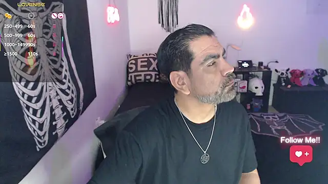 soyelcarlitos  online show from 05/30/26, 03:57