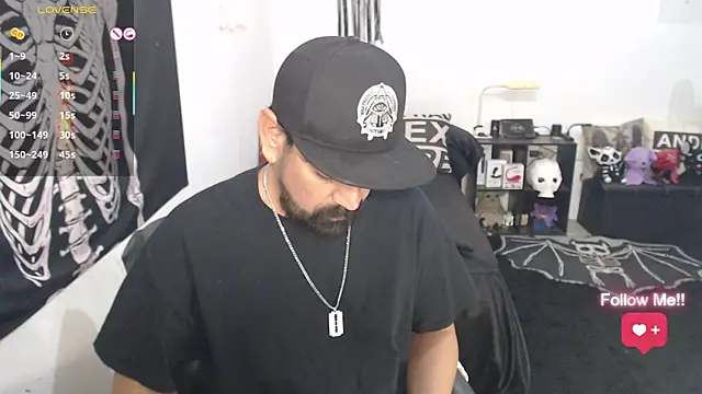 soyelcarlitos  online show from 05/15/26, 05:38