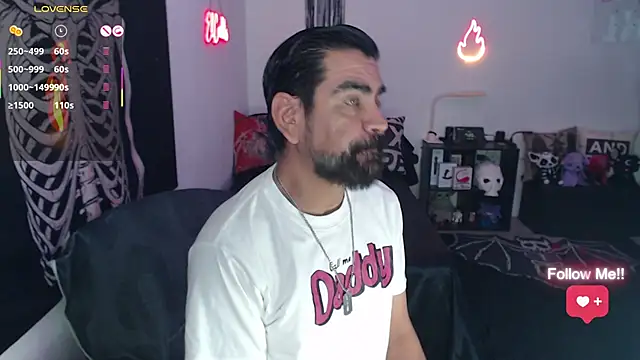 soyelcarlitos  online show from 05/12/26, 01:17