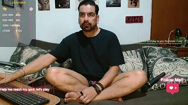 Snapshot of soyelcarlitos_ chatting on 03/27/26, 03:37 soyelcarlitos online show from 03/27/26, 03:37