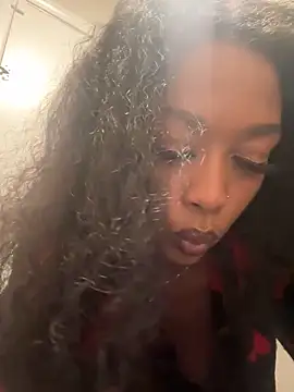 mismialove online show from 04/18/26, 09:00