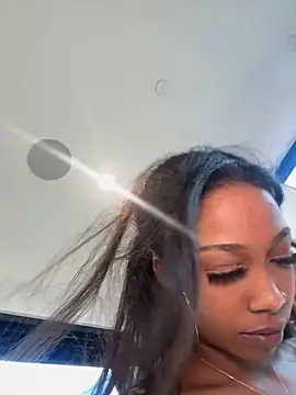 mismialove online show from 02/26/26, 10:54