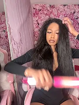 Snapshot of mismialove chatting on 03/12/26, 12:27 mismialove online show from 03/12/26, 12:27