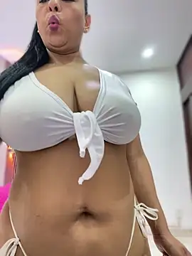 Snapshot of sofia_xxx02 chatting on 06/27/26, 12:22 sofia xxx02 online show from 06/27/26, 12:22