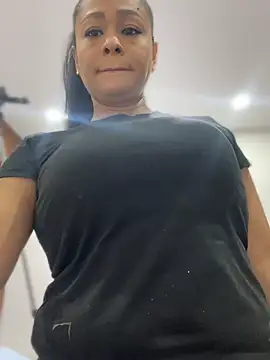 Snapshot of sofia_xxx02 chatting on 06/04/26, 11:59 sofia xxx02 online show from 06/04/26, 11:59