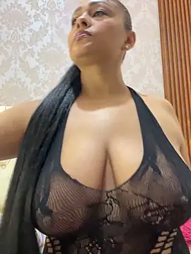 sofia xxx02 online show from 12/17/25, 12:21