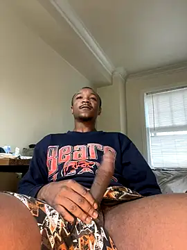 Snapshot of Letgeti chatting on 10/16/25, 10:07 Letgeti online show from 10/16/25, 10:07