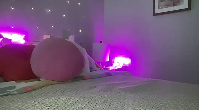 Snapshot of Fitnessbabe69 chatting on 02/23/25, 11:55 Fitnessbabe69 online show from 02/23/25, 11:55