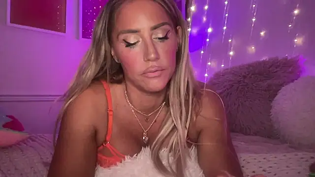 Fitnessbabe69 online show from 04/03/26, 07:59