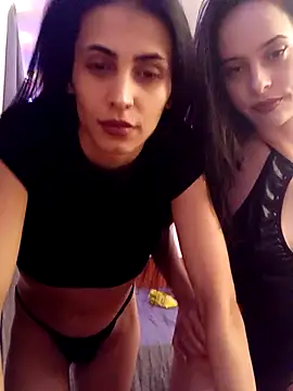 yasmine26 online show from 12/15/25, 06:03