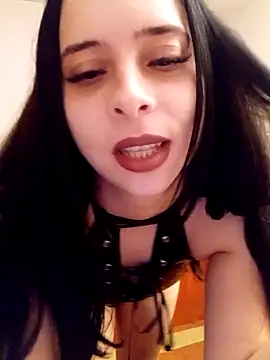 yasmine26 online show from 11/26/25, 06:08