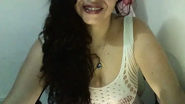 oso34hot online show from 11/28/25, 12:05