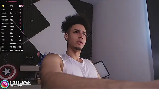 bigryann23 online show from 03/19/26, 04:51