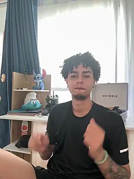 Snapshot of bigryann23 chatting on 11/05/25, 10:02 bigryann23 online show from 11/05/25, 10:02