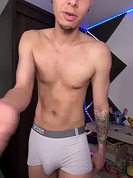 bigryann23 online show from 04/12/26, 01:09