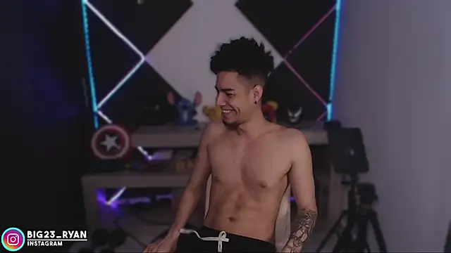 bigryann23 online show from 03/27/26, 03:13