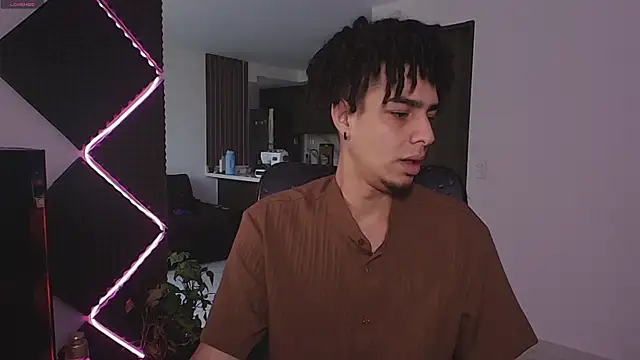 Snapshot of bigryann23 chatting on 12/01/25, 09:04 bigryann23 online show from 12/01/25, 09:04