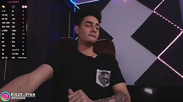 bigryann23 online show from 02/08/26, 08:17