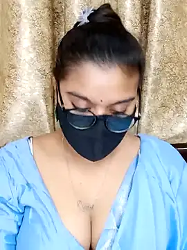 Snapshot of Jasmine_jaaan chatting on 02/26/25, 11:43 Jasmine jaaan online show from 02/26/25, 11:43