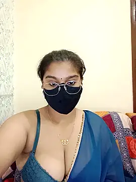 Snapshot of Jasmine_jaaan chatting on 06/12/26, 04:32 Jasmine jaaan online show from 06/12/26, 04:32
