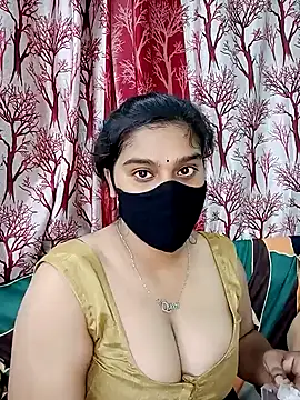 Snapshot of Jasmine_jaaan chatting on 09/30/25, 05:13 Jasmine jaaan online show from 09/30/25, 05:13