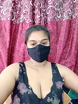 Snapshot of Jasmine_jaaan chatting on 06/08/26, 04:35 Jasmine jaaan online show from 06/08/26, 04:35