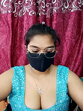 Jasmine jaaan online show from 05/09/26, 04:38